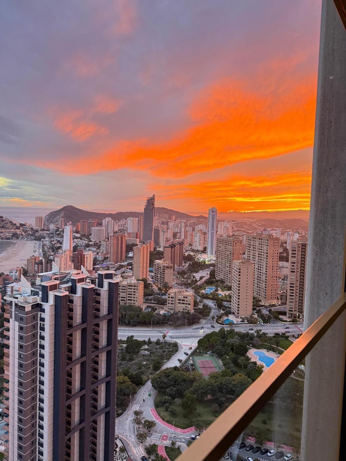 Intempo Sky Luxury Apartment 26 Floor Seaview Benidorm Ngoại thất bức ảnh